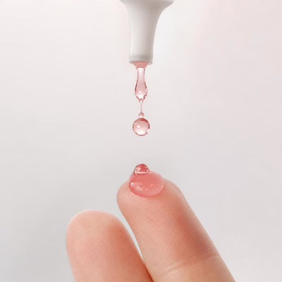 Aplica 2–3 gotas